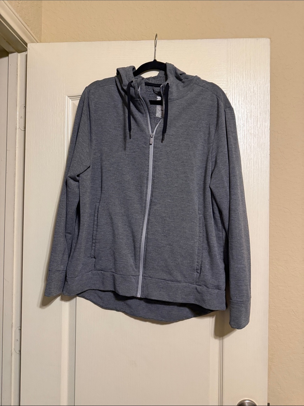 all in motion Gray Full-Zip Hoodie Sweater